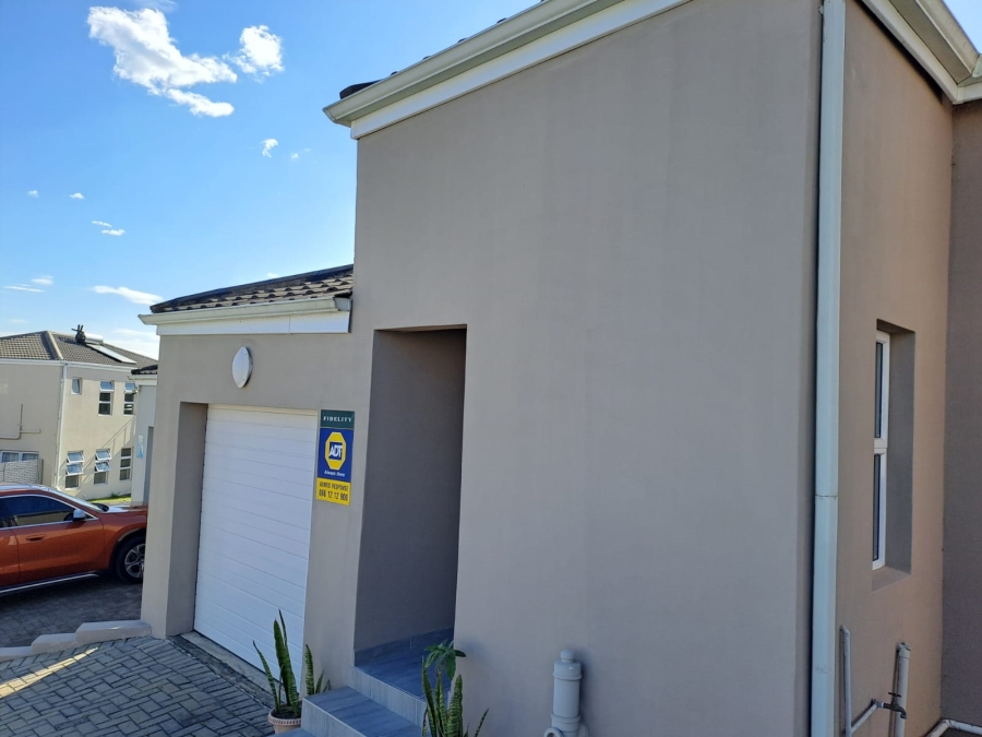 3 Bedroom Property for Sale in Nahoon Valley Park Eastern Cape